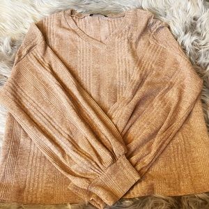 Long sleeve sweater/shirt